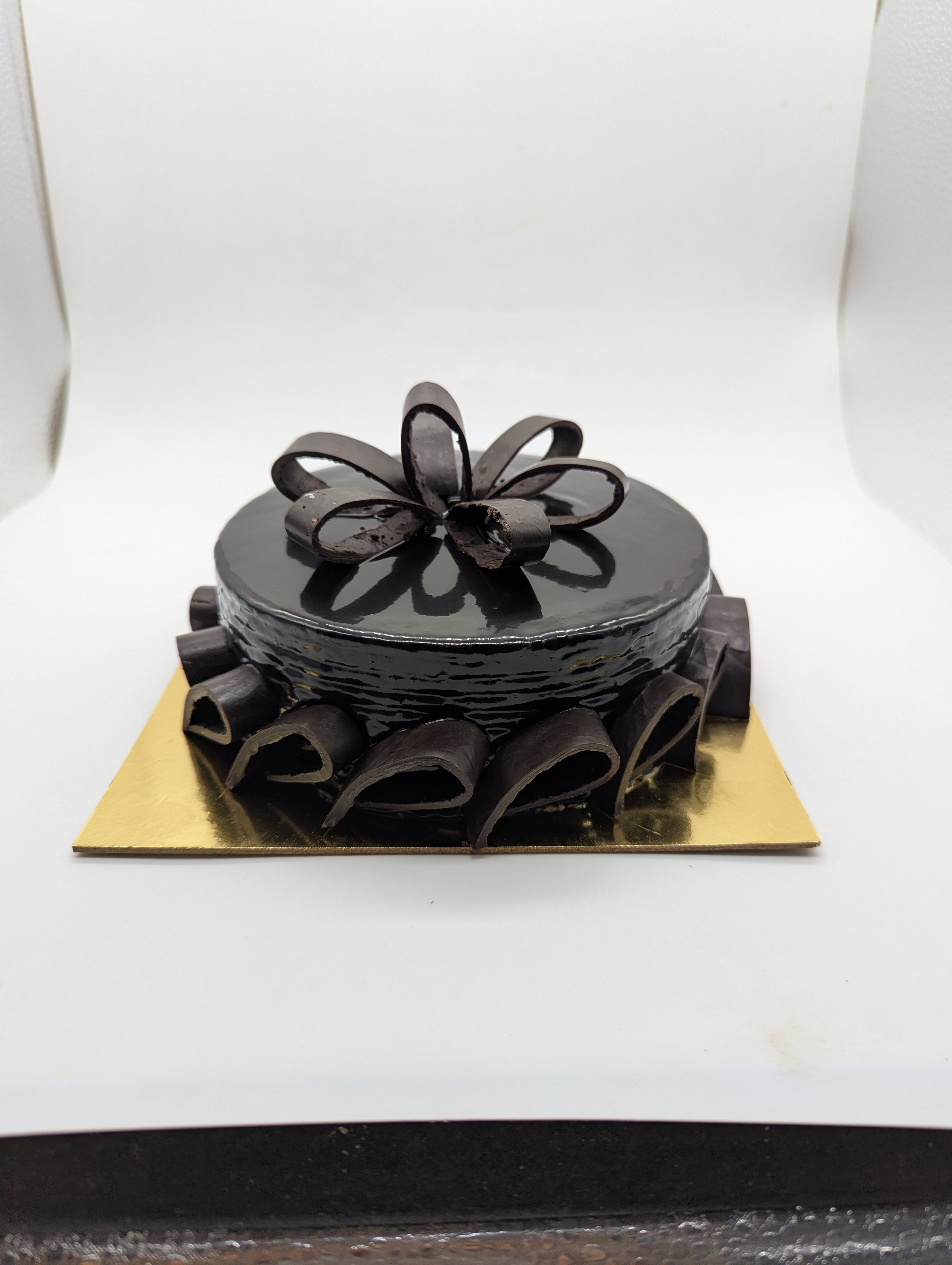 Multi Choco Chips Cake